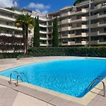 Super T2 Avec Piscine 3eme * ליון